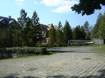 2011 IX WB parking.JPG